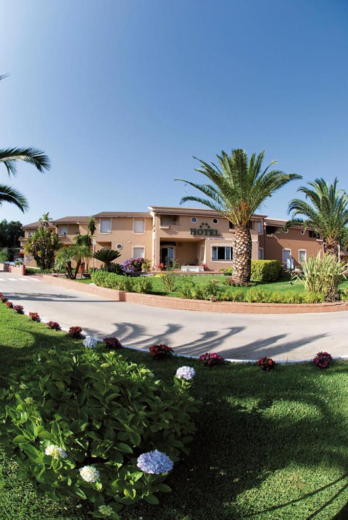 Residence Pace Village تروبيا المظهر الخارجي الصورة